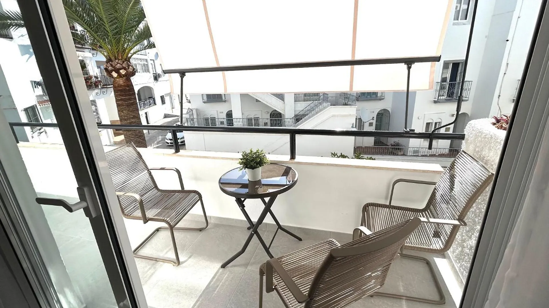 Apartamento Nelu En Zona Parador Nerja Spanien