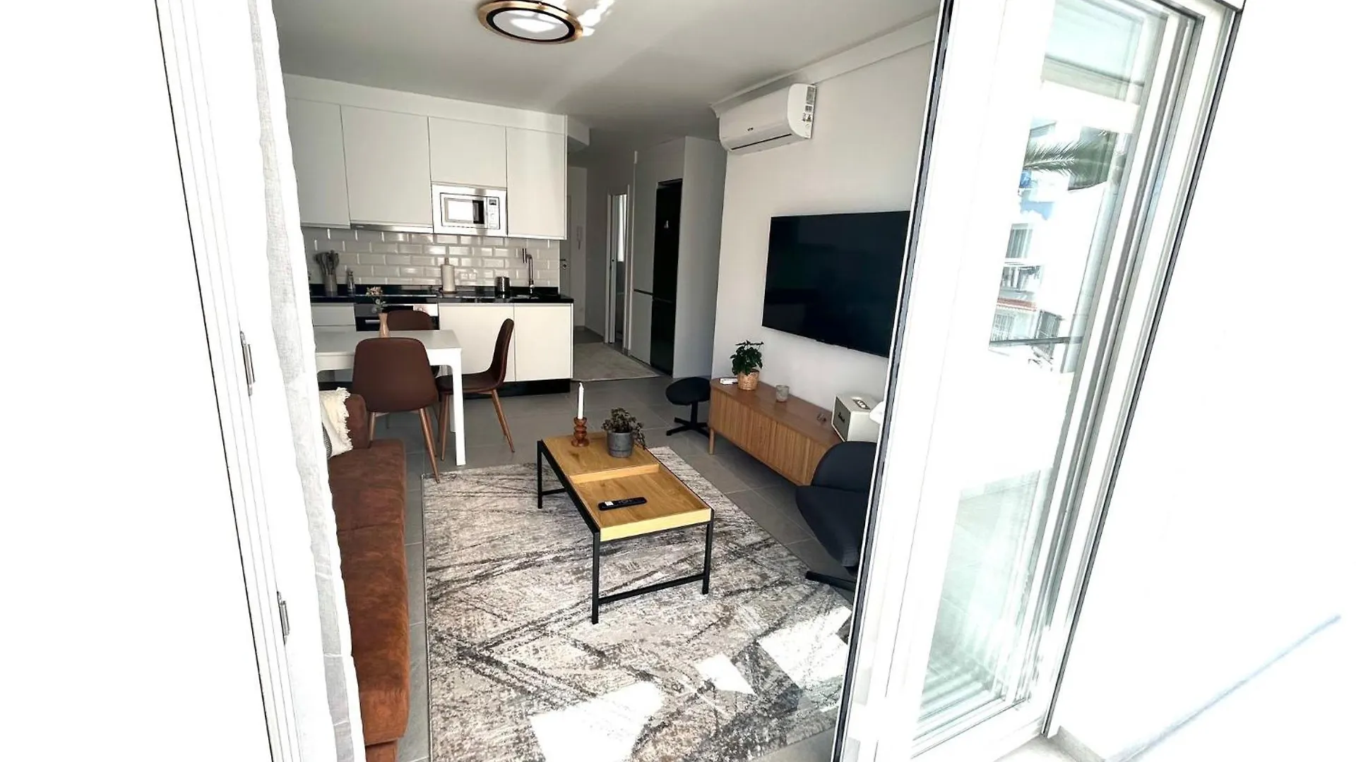 Lejlighed Apartamento Nelu En Zona Parador Nerja Spanien